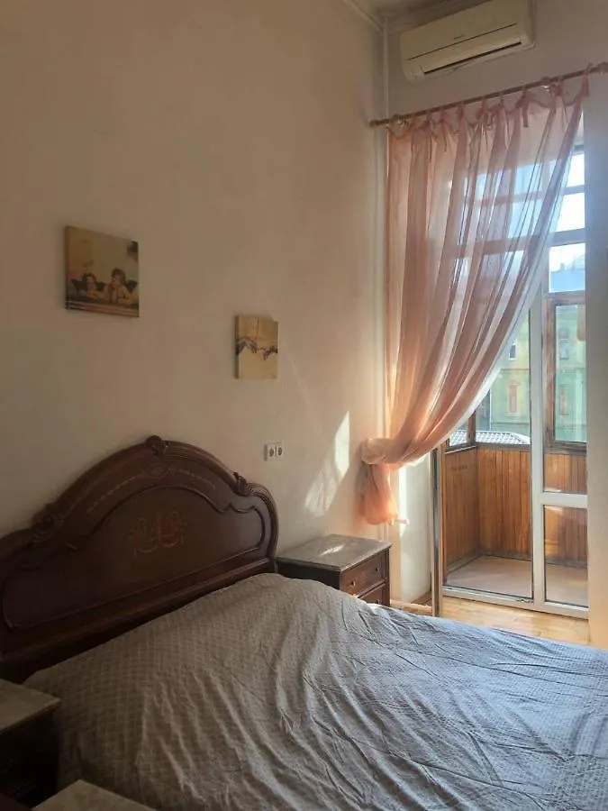 Comfortable Apartments Near Gulliver Kijów