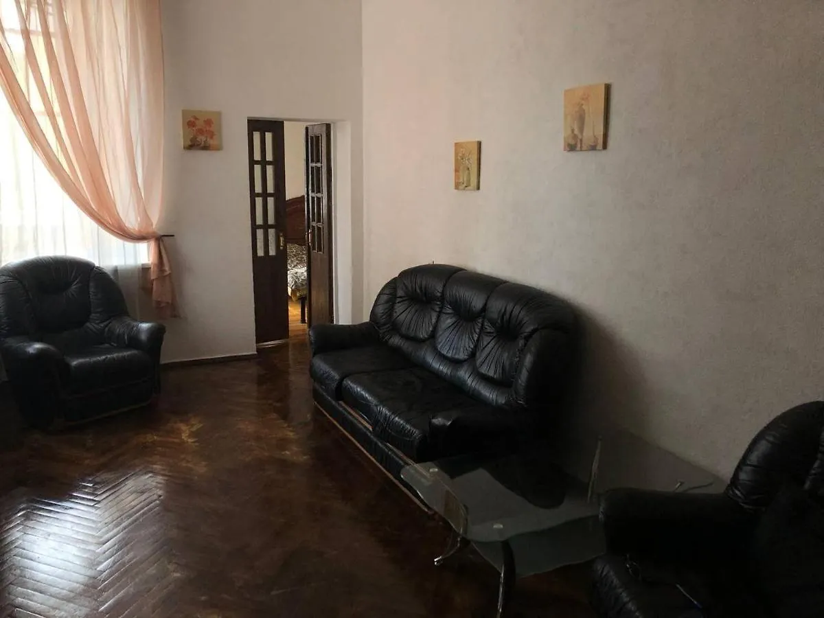 Comfortable Apartments Near Gulliver Kijów