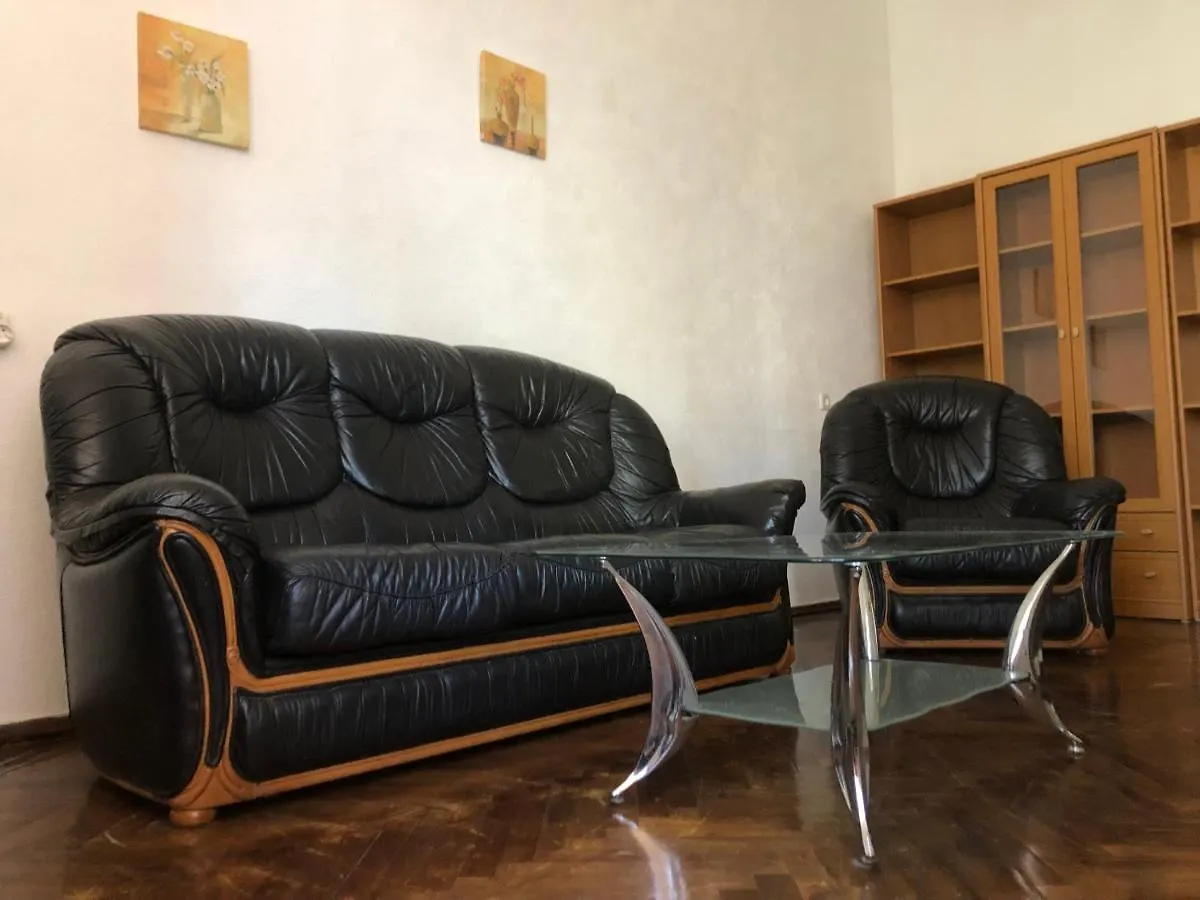 Comfortable Apartments Near Gulliver Kijów